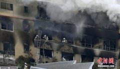 澳门永利官方网 警方于10时35分左右接到事发地附近居民的报警电话